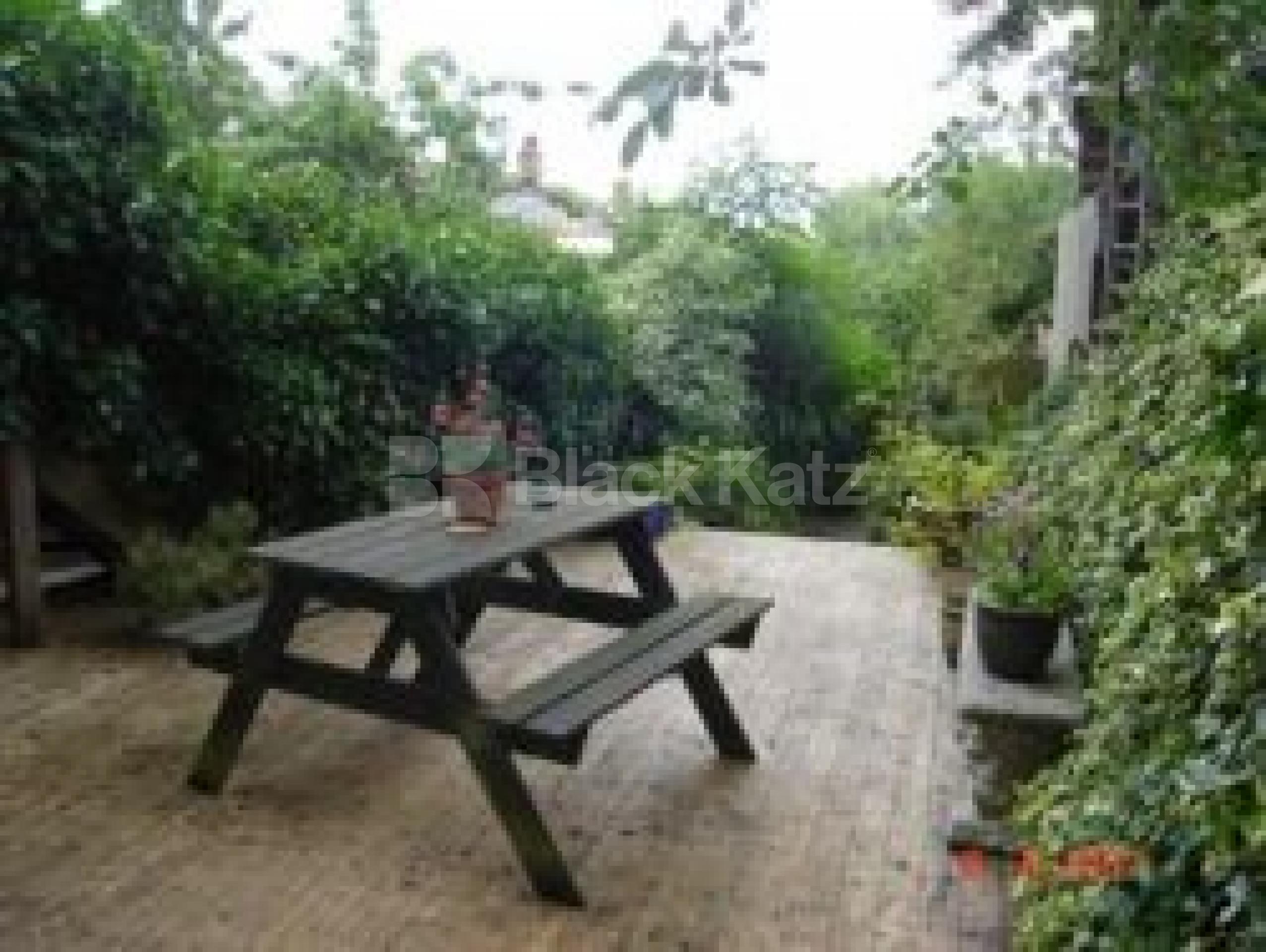 			2 Bedroom, 1 bath, 1 reception Ground Floor Flat			 Curzon Road, MUSWELL HILL N10 N10